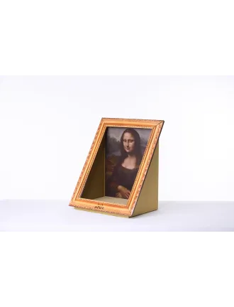 Картонена къща "Изкуство"